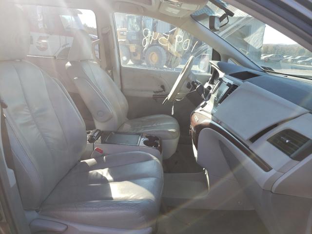 Photo 4 VIN: 5TDDK3DC4BS027137 - TOYOTA SIENNA XLE 