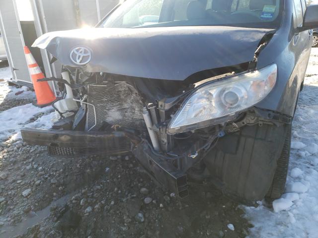 Photo 8 VIN: 5TDDK3DC4BS027252 - TOYOTA SIENNA XLE 