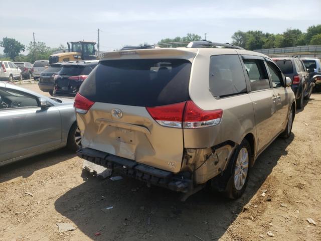 Photo 3 VIN: 5TDDK3DC4CS035742 - TOYOTA SIENNA XLE 