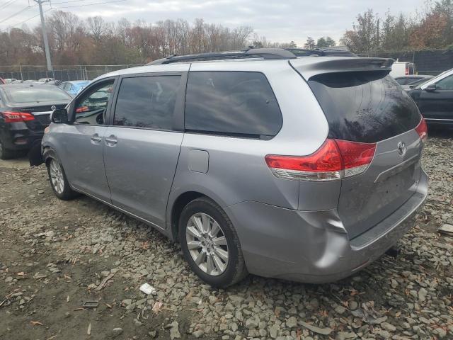 Photo 1 VIN: 5TDDK3DC4CS037202 - TOYOTA SIENNA XLE 