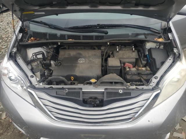 Photo 11 VIN: 5TDDK3DC4CS037202 - TOYOTA SIENNA XLE 