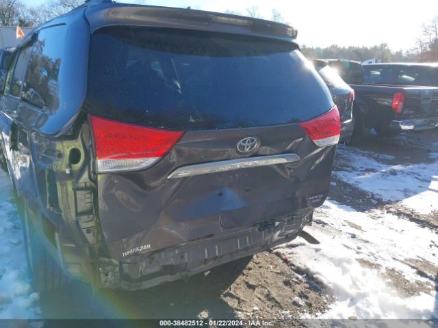 Photo 5 VIN: 5TDDK3DC4CS040617 - TOYOTA SIENNA 