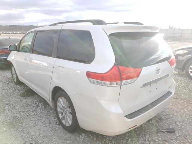 Photo 2 VIN: 5TDDK3DC4CS043386 - TOYOTA SIENNA XLE 