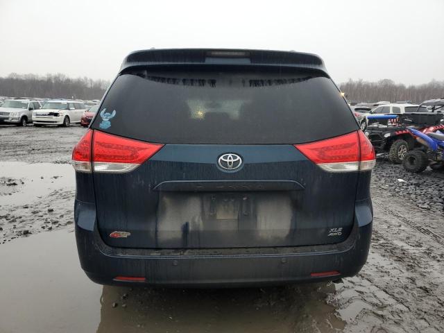 Photo 5 VIN: 5TDDK3DC4CS047907 - TOYOTA SIENNA XLE 