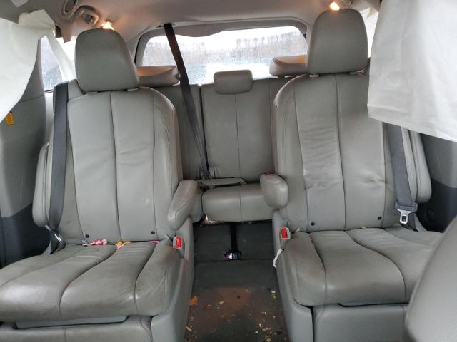 Photo 9 VIN: 5TDDK3DC4CS047907 - TOYOTA SIENNA XLE 