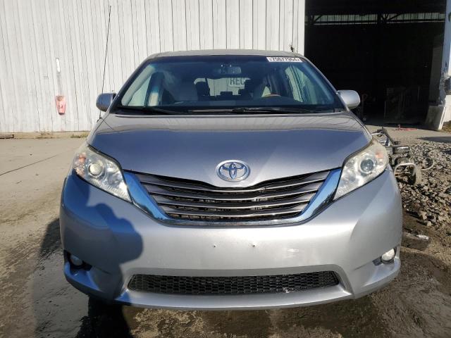 Photo 4 VIN: 5TDDK3DC4DS058682 - TOYOTA SIENNA XLE 