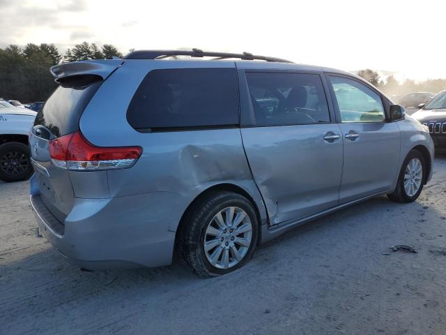 Photo 2 VIN: 5TDDK3DC4DS061419 - TOYOTA SIENNA XLE 