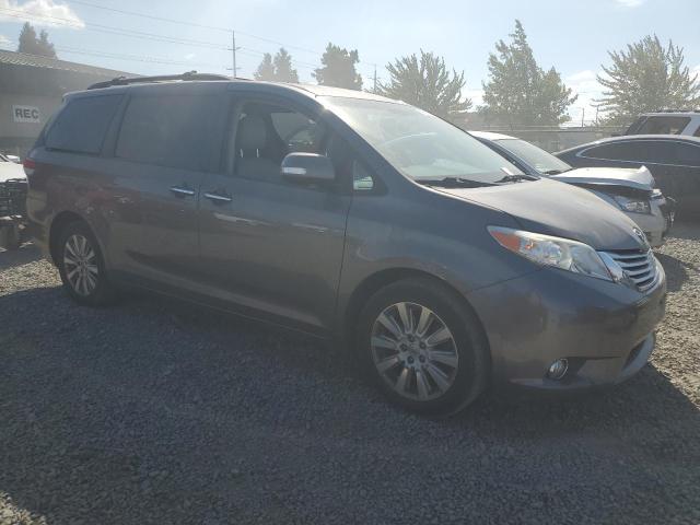 Photo 3 VIN: 5TDDK3DC4DS071271 - TOYOTA SIENNA XLE 