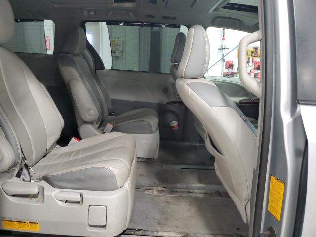 Photo 10 VIN: 5TDDK3DC4ES079517 - TOYOTA SIENNA XLE 