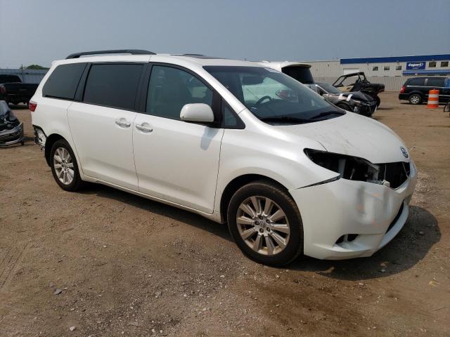 Photo 3 VIN: 5TDDK3DC4FS099767 - TOYOTA SIENNA XLE 