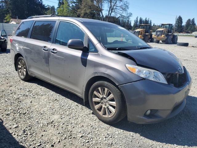 Photo 3 VIN: 5TDDK3DC4FS103803 - TOYOTA SIENNA XLE 