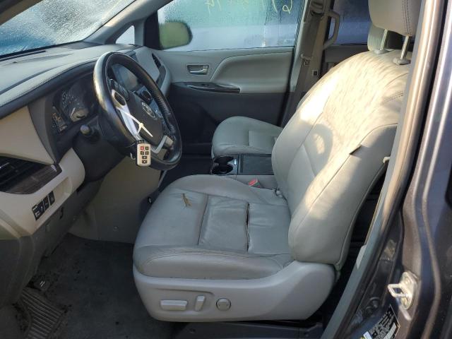 Photo 6 VIN: 5TDDK3DC4GS137547 - TOYOTA SIENNA XLE 