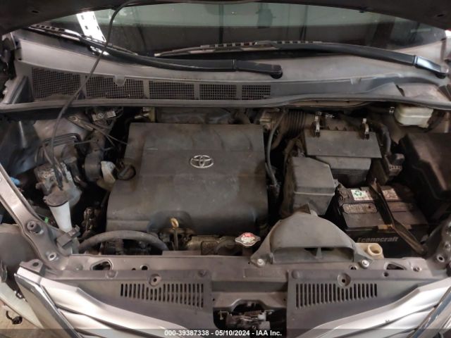 Photo 9 VIN: 5TDDK3DC4GS140500 - TOYOTA SIENNA 