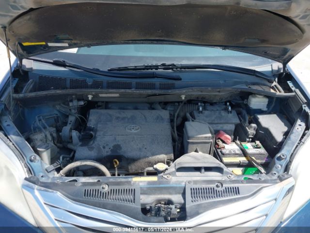 Photo 9 VIN: 5TDDK3DC5BS008841 - TOYOTA SIENNA 