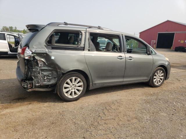 Photo 2 VIN: 5TDDK3DC5BS009844 - TOYOTA SIENNA XLE 