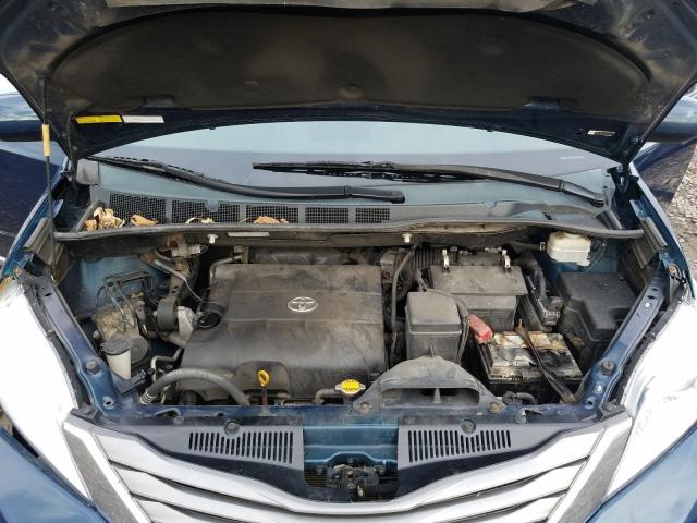 Photo 6 VIN: 5TDDK3DC5BS015711 - TOYOTA SIENNA XLE 