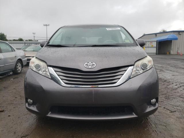 Photo 4 VIN: 5TDDK3DC5BS022903 - TOYOTA SIENNA XLE 