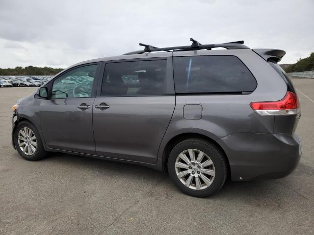 Photo 1 VIN: 5TDDK3DC5BS024179 - TOYOTA SIENNA XLE 