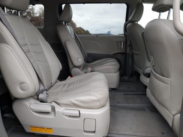 Photo 10 VIN: 5TDDK3DC5BS024179 - TOYOTA SIENNA XLE 