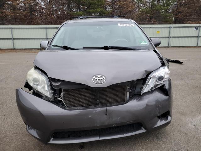 Photo 4 VIN: 5TDDK3DC5BS024179 - TOYOTA SIENNA XLE 