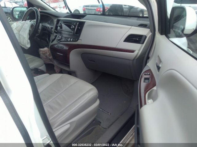 Photo 4 VIN: 5TDDK3DC5BS026417 - TOYOTA SIENNA 