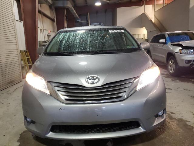 Photo 4 VIN: 5TDDK3DC5BS027275 - TOYOTA SIENNA XLE 