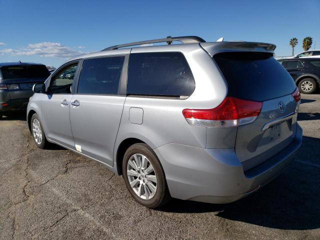 Photo 1 VIN: 5TDDK3DC5CS037824 - TOYOTA SIENNA XLE 