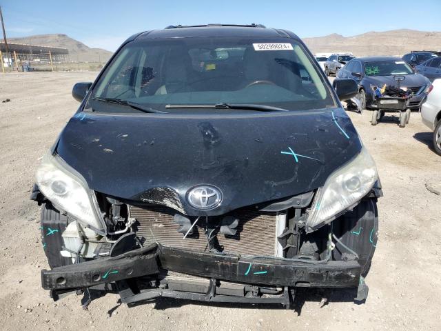 Photo 4 VIN: 5TDDK3DC5CS044756 - TOYOTA SIENNA XLE 