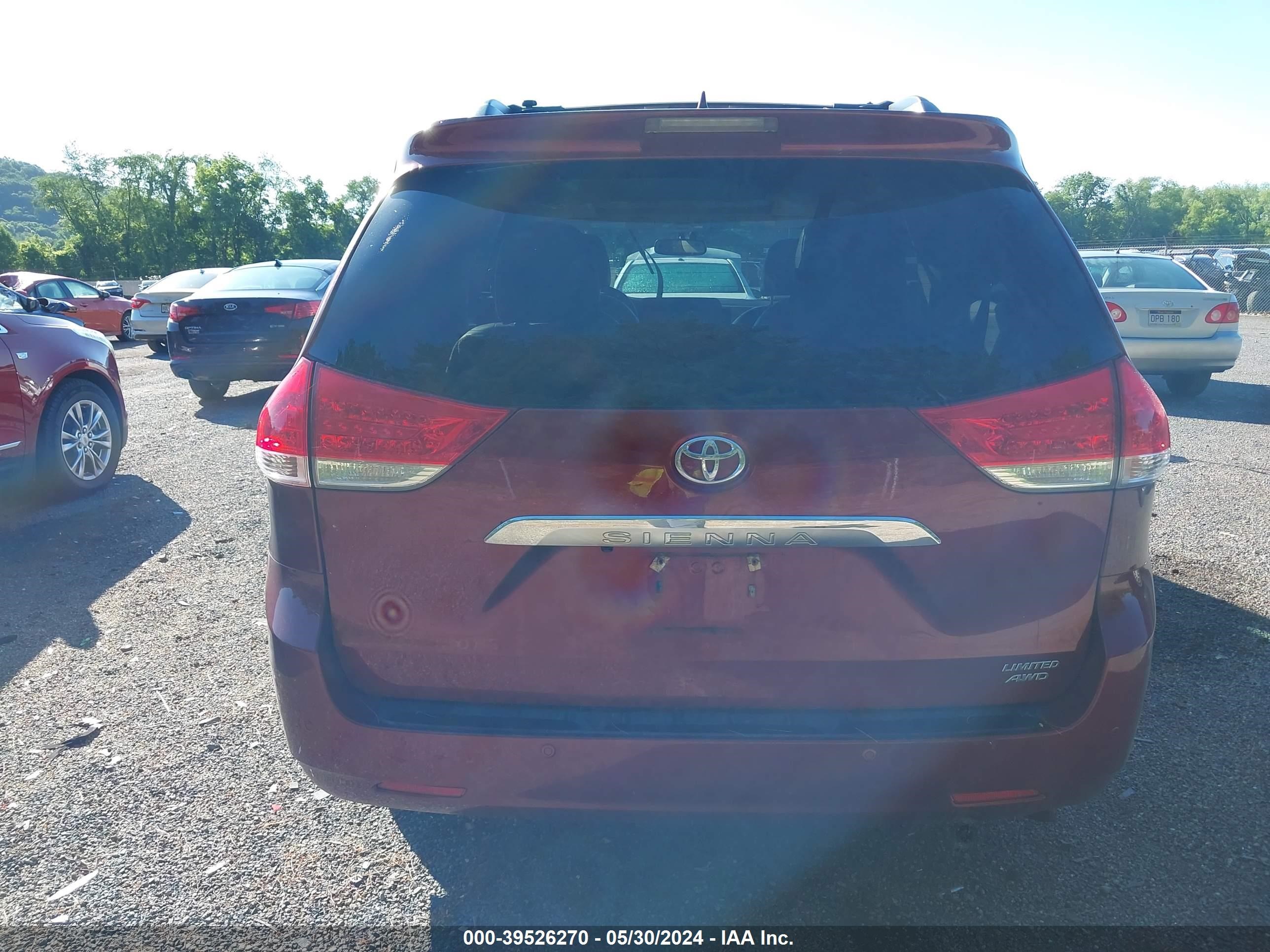 Photo 15 VIN: 5TDDK3DC5DS050784 - TOYOTA SIENNA 