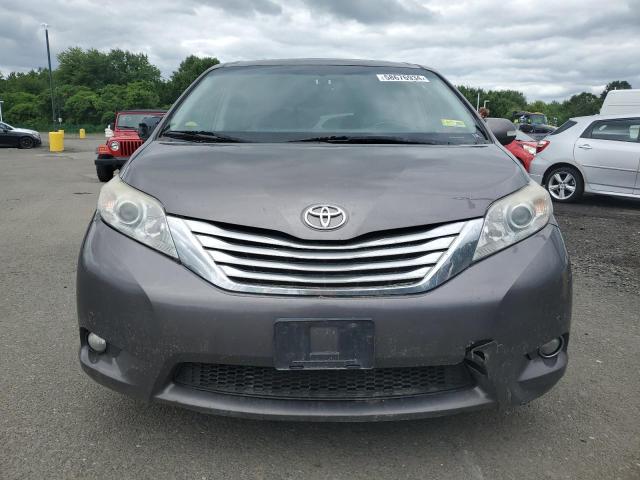 Photo 4 VIN: 5TDDK3DC5DS055404 - TOYOTA SIENNA XLE 