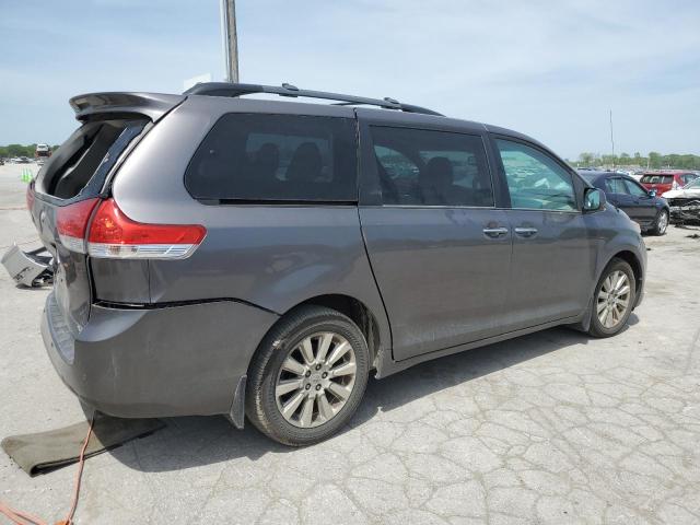 Photo 2 VIN: 5TDDK3DC5DS060330 - TOYOTA SIENNA XLE 