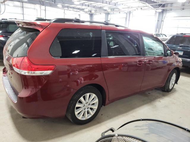 Photo 2 VIN: 5TDDK3DC5DS063633 - TOYOTA SIENNA XLE 