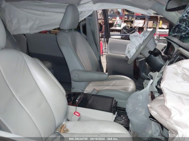 Photo 4 VIN: 5TDDK3DC5DS066211 - TOYOTA SIENNA 