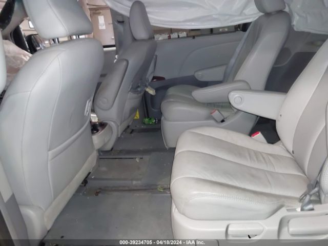 Photo 7 VIN: 5TDDK3DC5DS066211 - TOYOTA SIENNA 