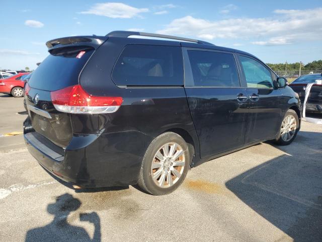 Photo 2 VIN: 5TDDK3DC5DS071330 - TOYOTA SIENNA XLE 