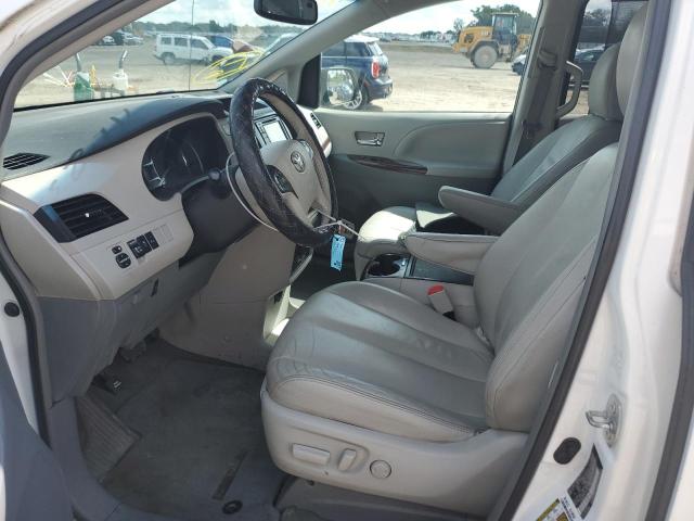 Photo 6 VIN: 5TDDK3DC5ES075704 - TOYOTA SIENNA XLE 