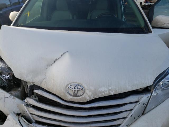 Photo 6 VIN: 5TDDK3DC5ES081468 - TOYOTA SIENNA XLE 