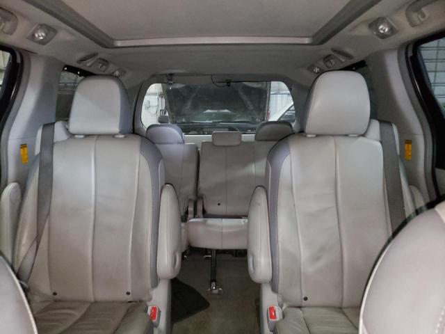 Photo 9 VIN: 5TDDK3DC5ES081535 - TOYOTA SIENNA XLE 