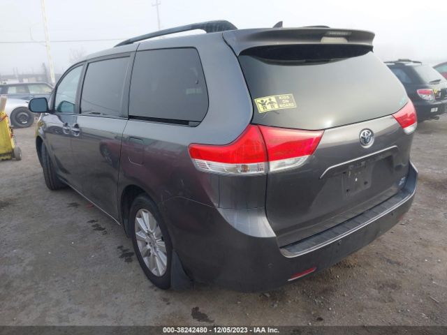 Photo 2 VIN: 5TDDK3DC5ES083317 - TOYOTA SIENNA 