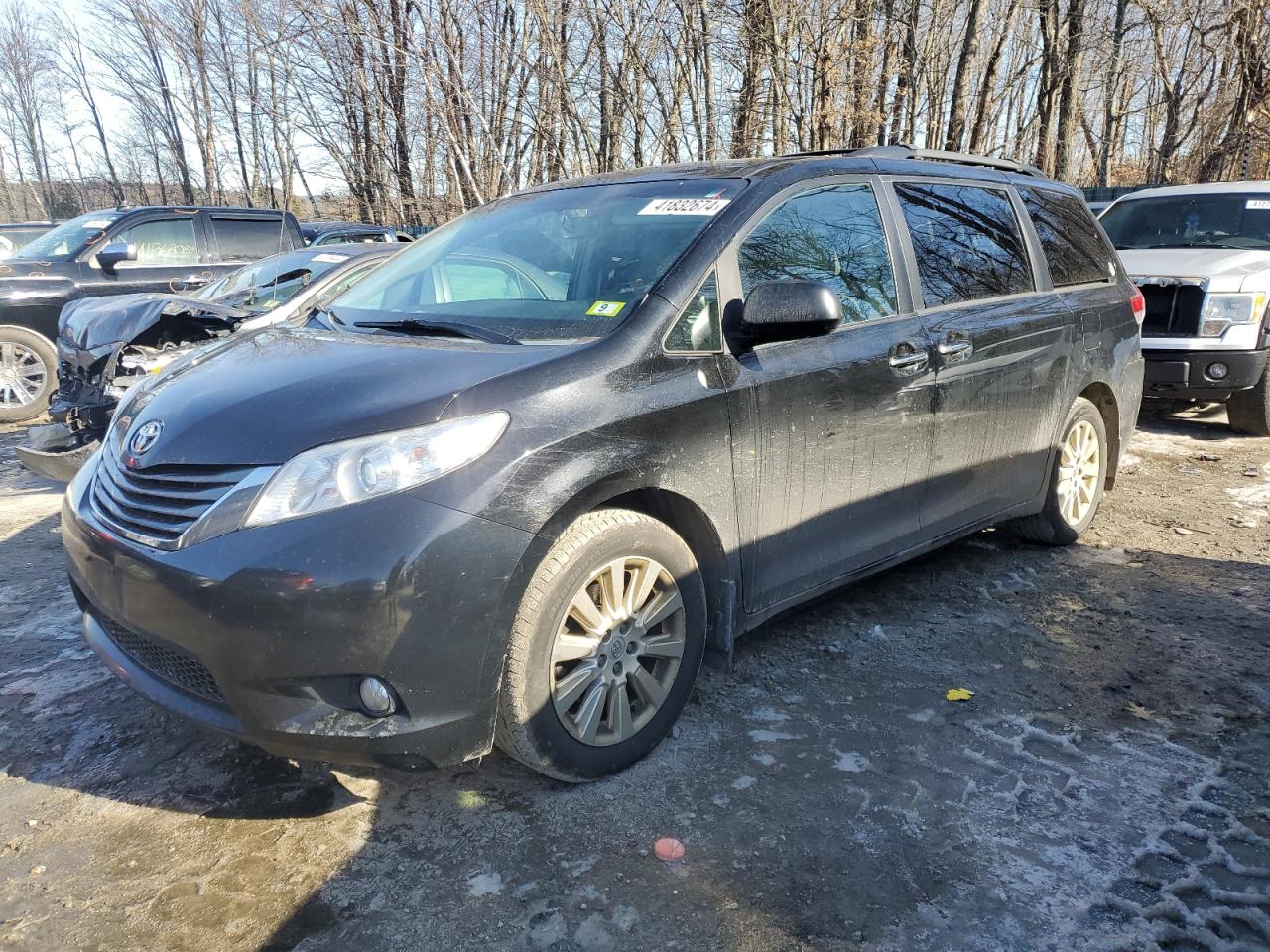 Photo 0 VIN: 5TDDK3DC5ES090591 - TOYOTA SIENNA 