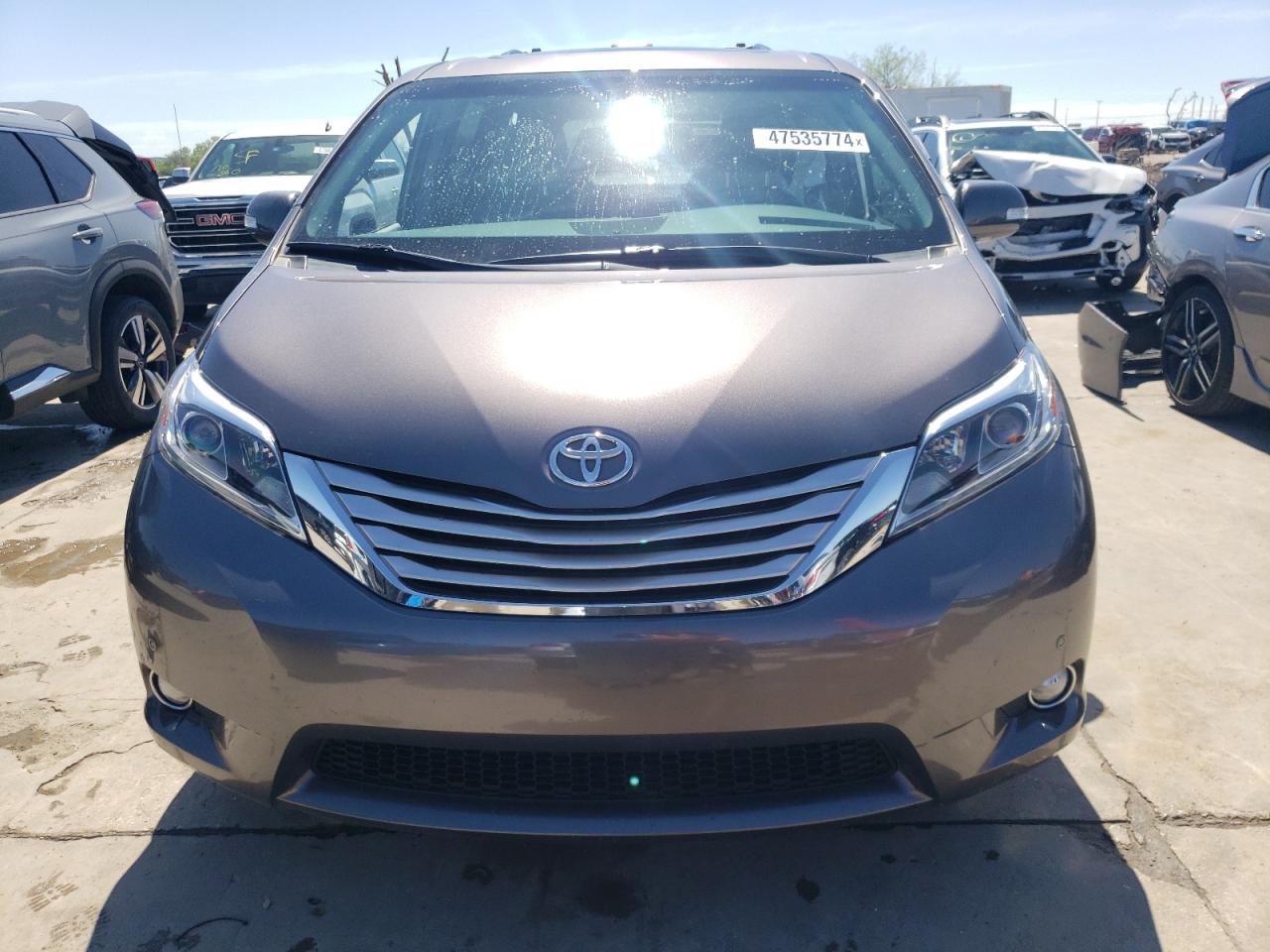 Photo 4 VIN: 5TDDK3DC5FS116995 - TOYOTA SIENNA 