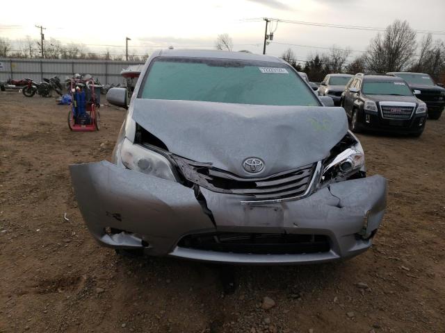 Photo 4 VIN: 5TDDK3DC5GS128646 - TOYOTA SIENNA XLE 