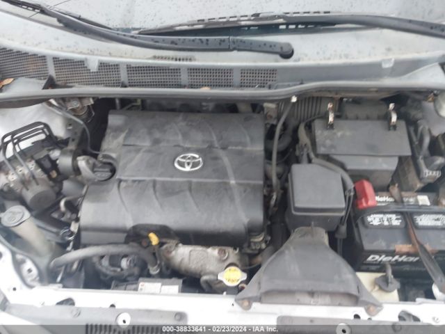 Photo 9 VIN: 5TDDK3DC6BS002935 - TOYOTA SIENNA 