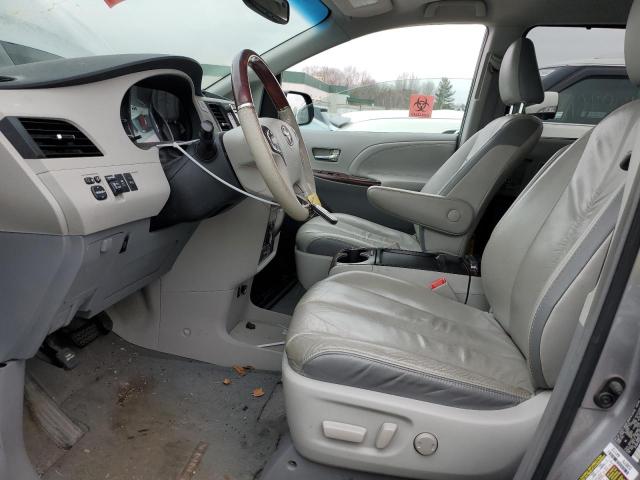 Photo 6 VIN: 5TDDK3DC6BS004958 - TOYOTA SIENNA XLE 