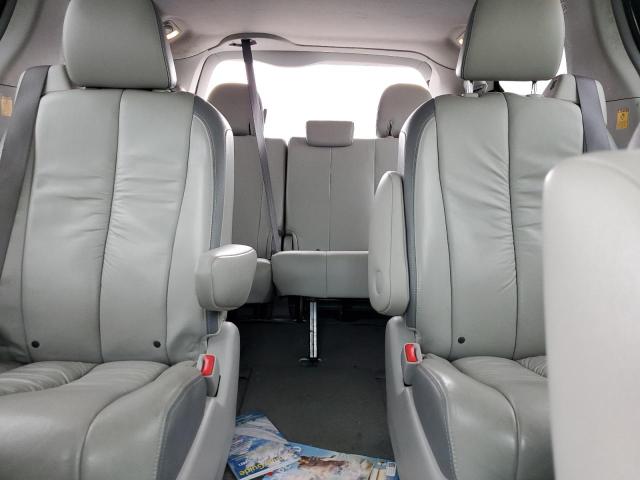 Photo 9 VIN: 5TDDK3DC6BS004958 - TOYOTA SIENNA XLE 