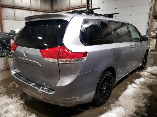 Photo 2 VIN: 5TDDK3DC6BS011926 - TOYOTA SIENNA XLE 