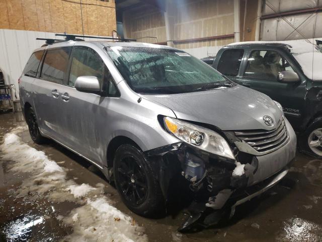 Photo 3 VIN: 5TDDK3DC6BS011926 - TOYOTA SIENNA XLE 