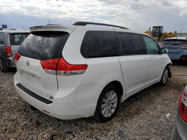 Photo 2 VIN: 5TDDK3DC6BS014227 - TOYOTA SIENNA XLE 