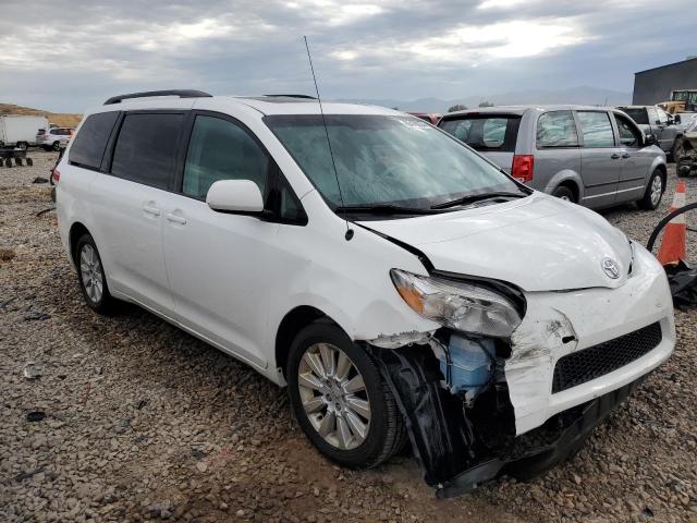 Photo 3 VIN: 5TDDK3DC6BS014227 - TOYOTA SIENNA XLE 