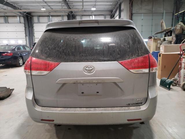 Photo 5 VIN: 5TDDK3DC6BS018956 - TOYOTA SIENNA XLE 